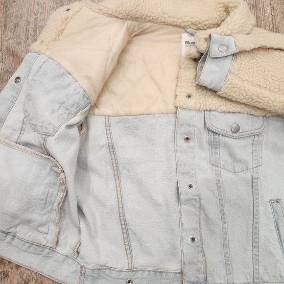 Blue ones Sherpa Blue denim jean crop jacket, womens Medium - Picture 8 of 8